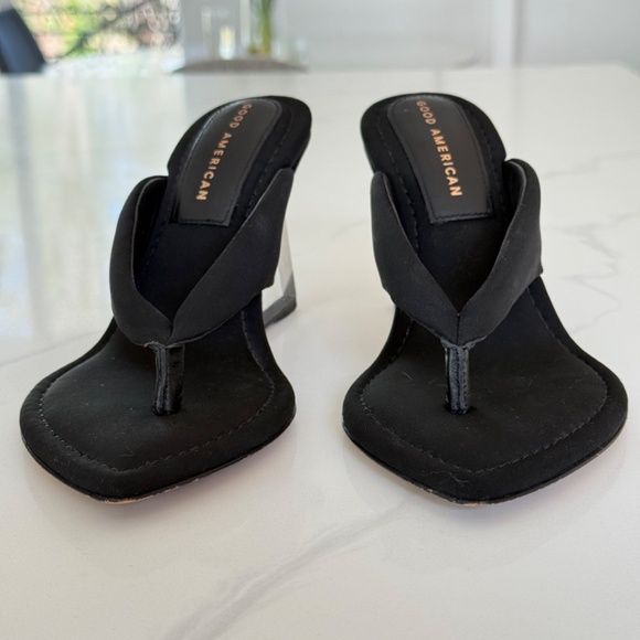 Good American Cinderella Wedge Sandal In Black - Sold Out Online. - Picture 4 of 7